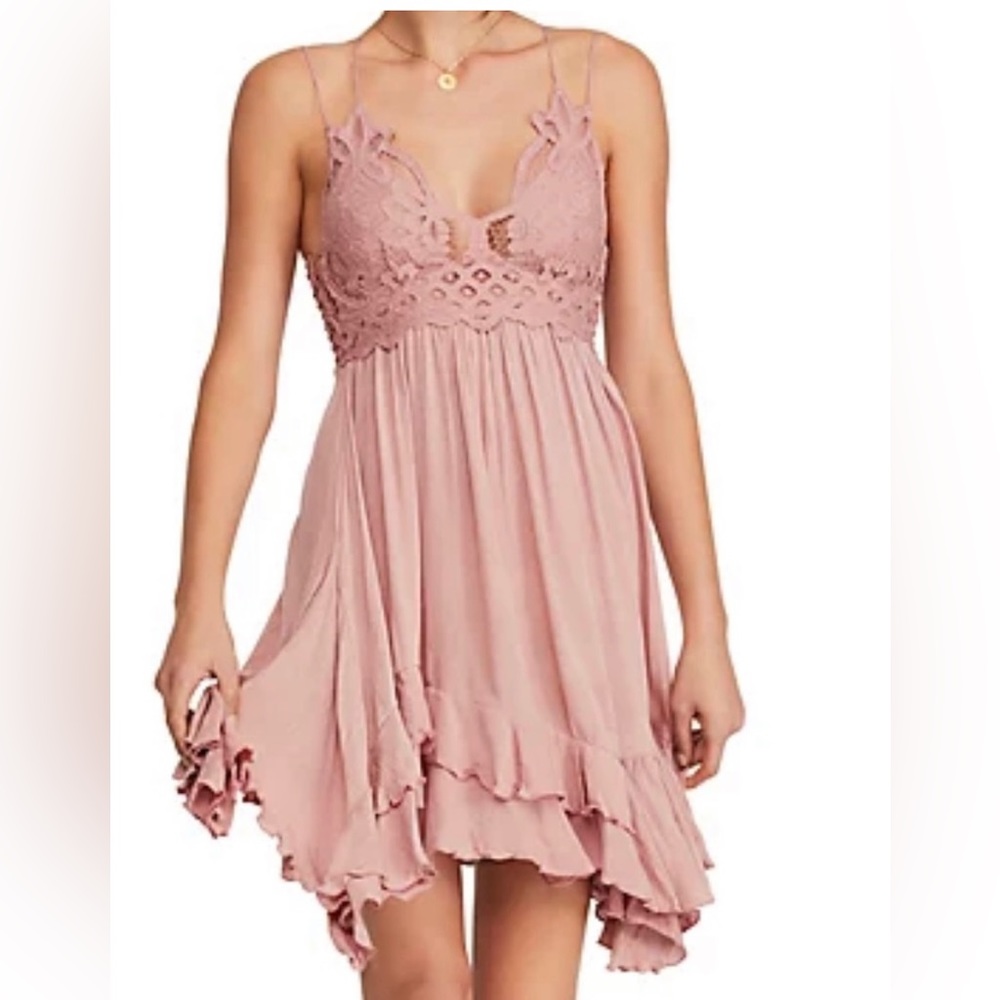 NWT Free People Adella Slip in Rose Size Medium